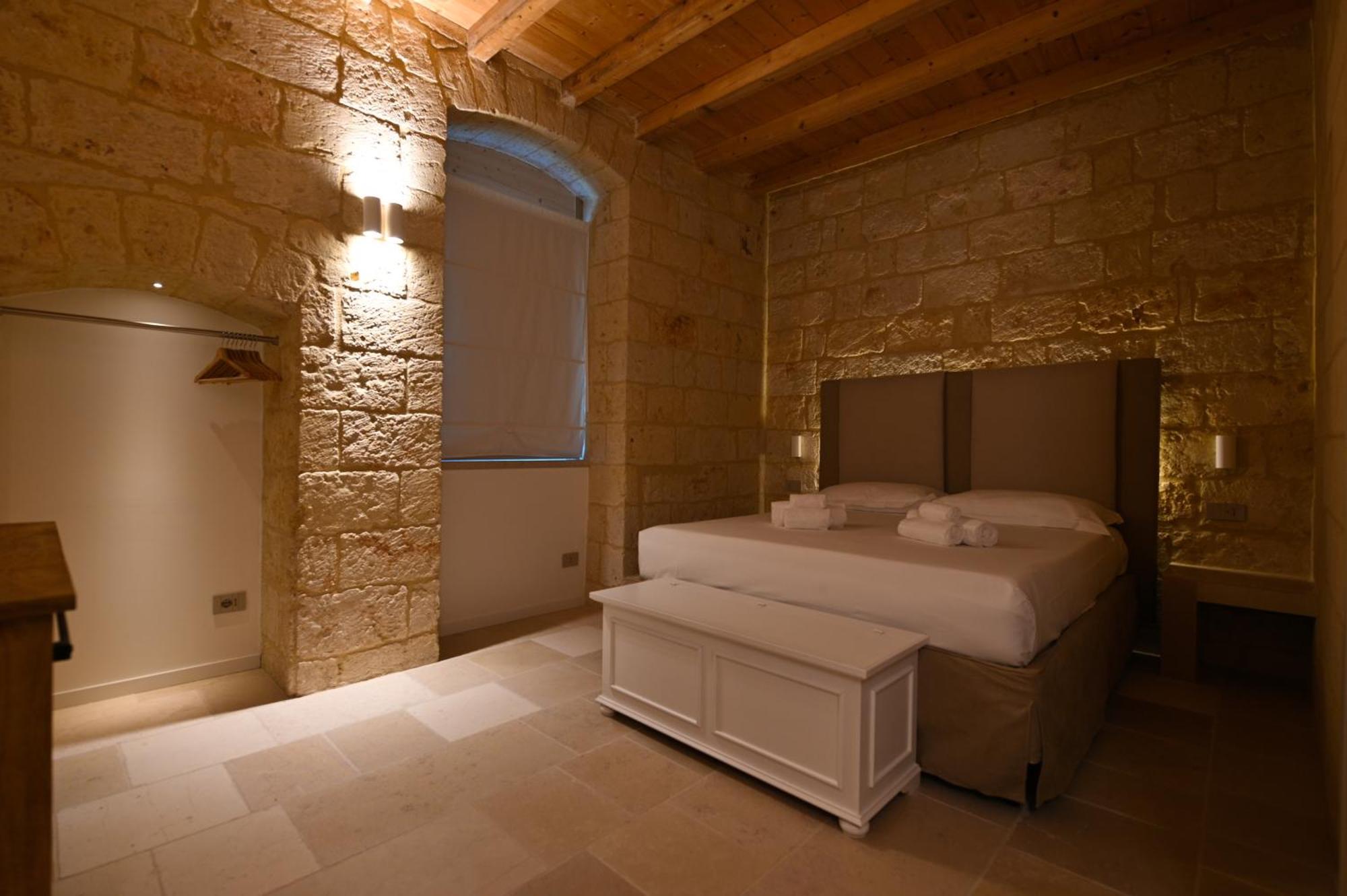 Palazzo Momi Bed and Breakfast Μπάρι Εξωτερικό φωτογραφία