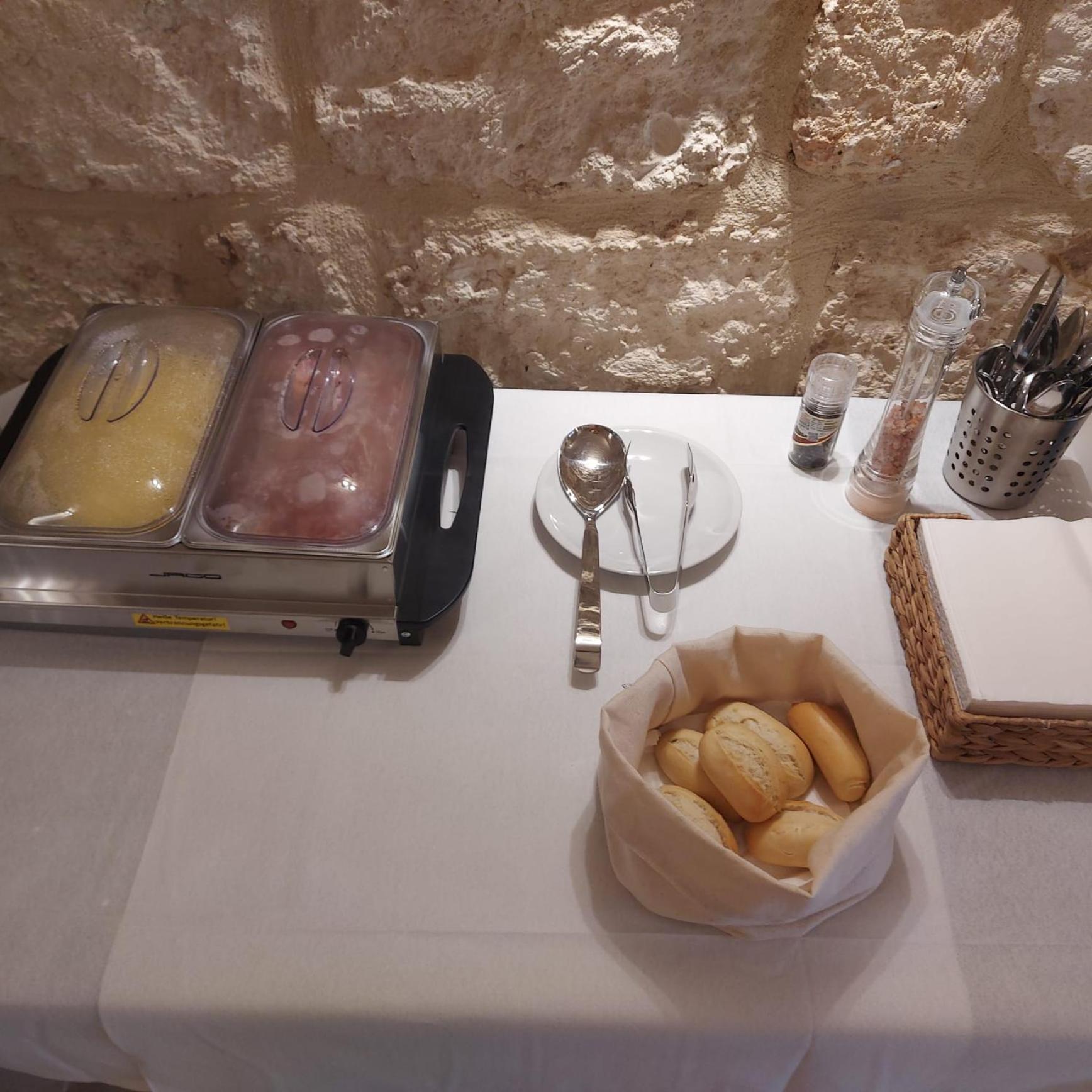 Palazzo Momi Bed and Breakfast Μπάρι Εξωτερικό φωτογραφία